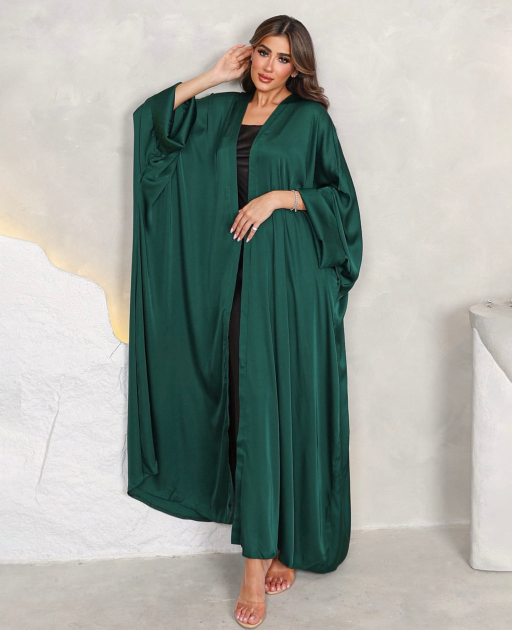 Zomorod abaya